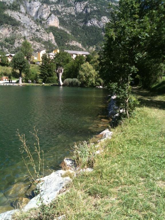 Le Relais Du Lac Le Lauzet-Ubaye Exterior photo