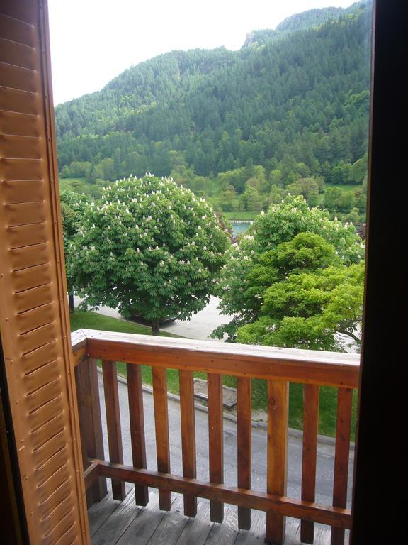 Le Relais Du Lac Le Lauzet-Ubaye Exterior photo
